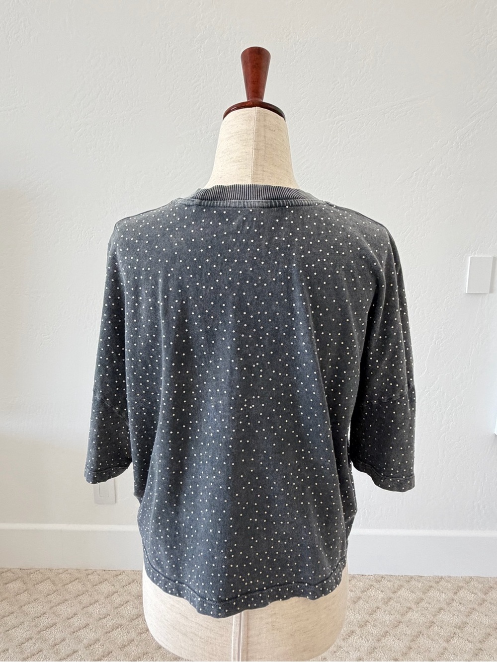 💎GUESS crop tee - Picture 5 of 8